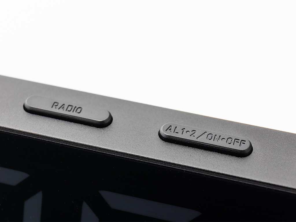 Digital clock radio with FM Radio - Temperature and humidity - Dual ...