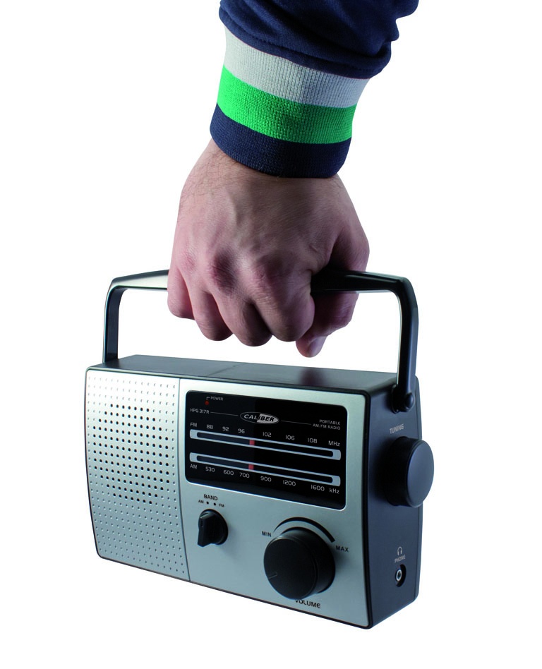 mixer Overvloed jogger Retro 3000 Draagbare Radio - Batterijen of Netsnoer - AM/FM-radio met Handvat en Koptelefoonaansluiting (HPG317R) | Caliber mixer Overvloed jogger Retro 3000 Draagbare Radio - Batterijen of Netsnoer - AM/FM-radio met Handvat en Koptelefoonaansluiting (HPG317R) | Caliber