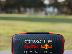 oracle-red-bull-racing-bluetooth-speaker-bluetooth-speaker-met-led-verlichting-30w-max-vermogen-usb-aux-tws-ipx6-waterdicht-rb-sk420